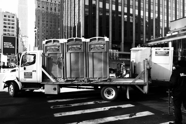 Best Luxury portable toilet rental  in Socorro, TX